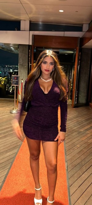 Nina Samuels Photo #22