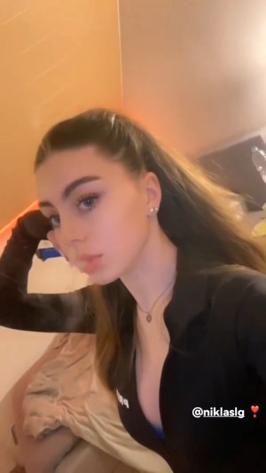 Isabelle Dze Post #7