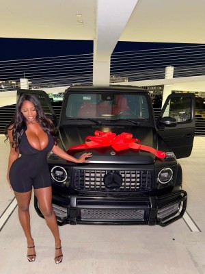 Ellie Empress Photo #48