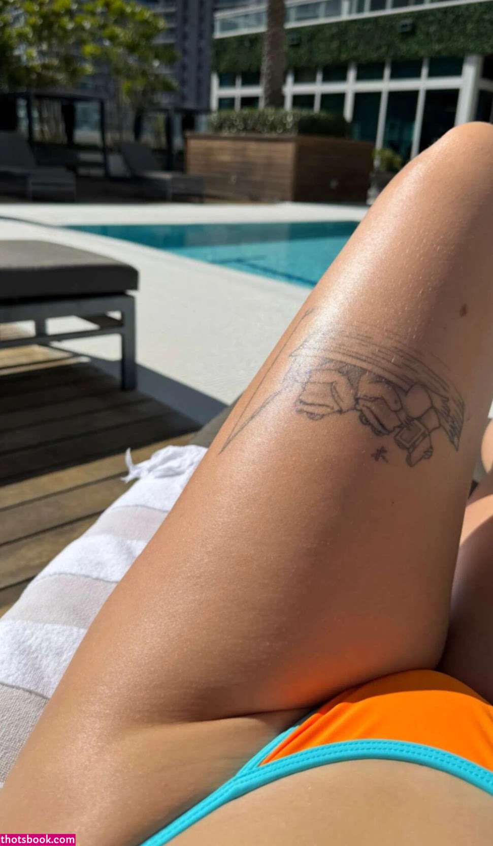 Pineapplebrat Photo #315