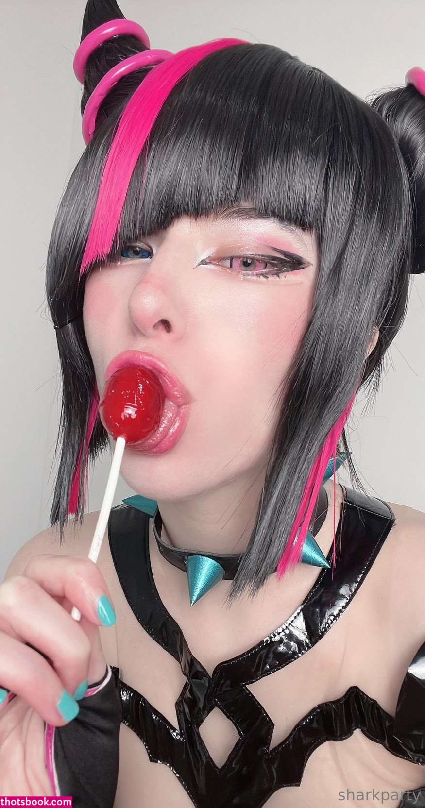 Sharkparty Photo #169