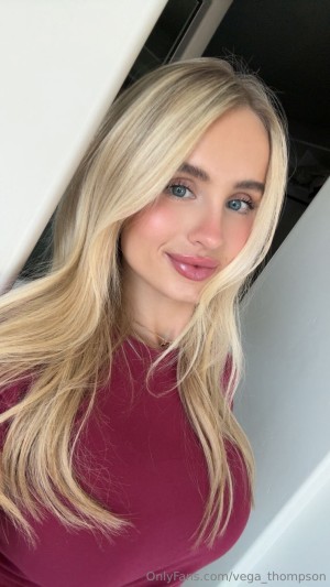 Vega Thompson Photo #434