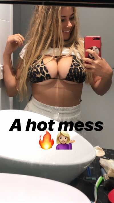 Jem Wolfie Photo #243