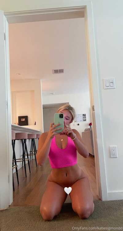 Katie Sigmond Photo #15