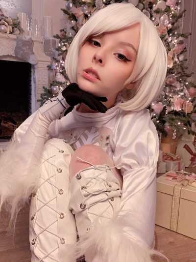 Helly Valentine Photo #37