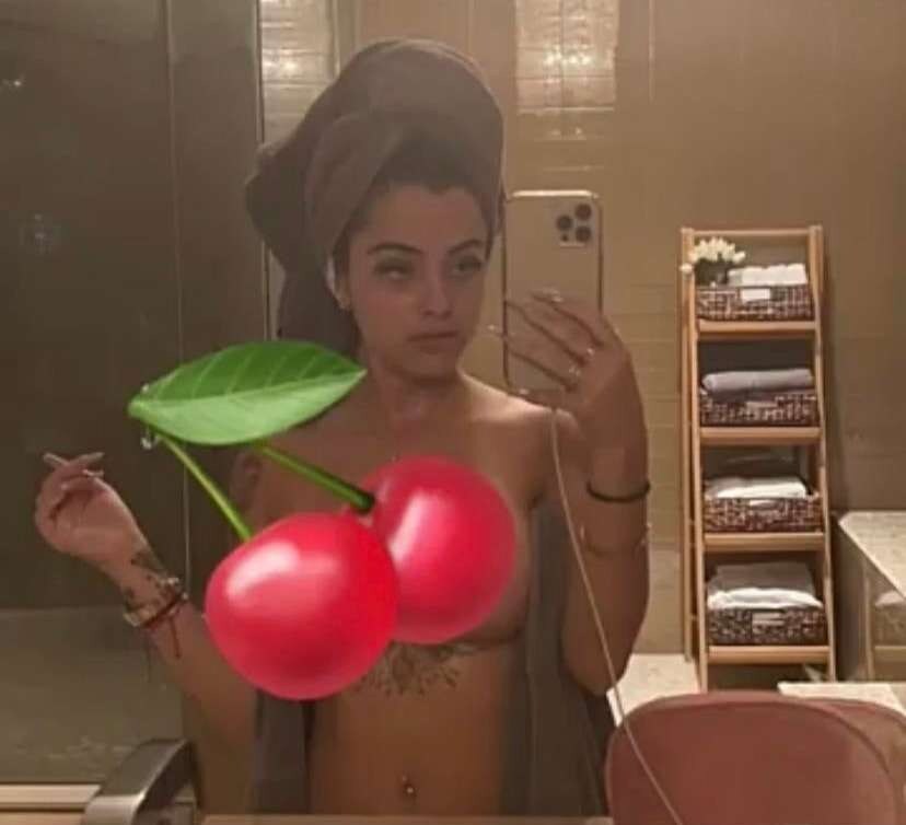 Malu Trevejo Photo #221