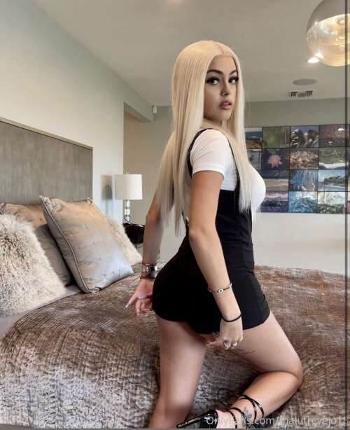 Malu Trevejo Photo #200