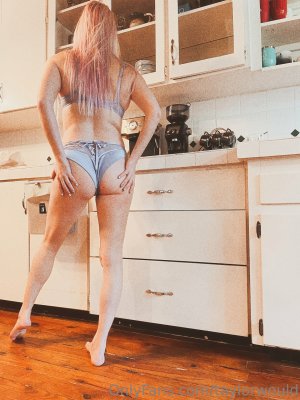 Taylorwould Photo #91