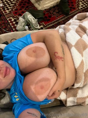 Mila Santos Photo #109