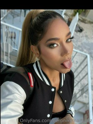 Beronika Martinez Photo #24