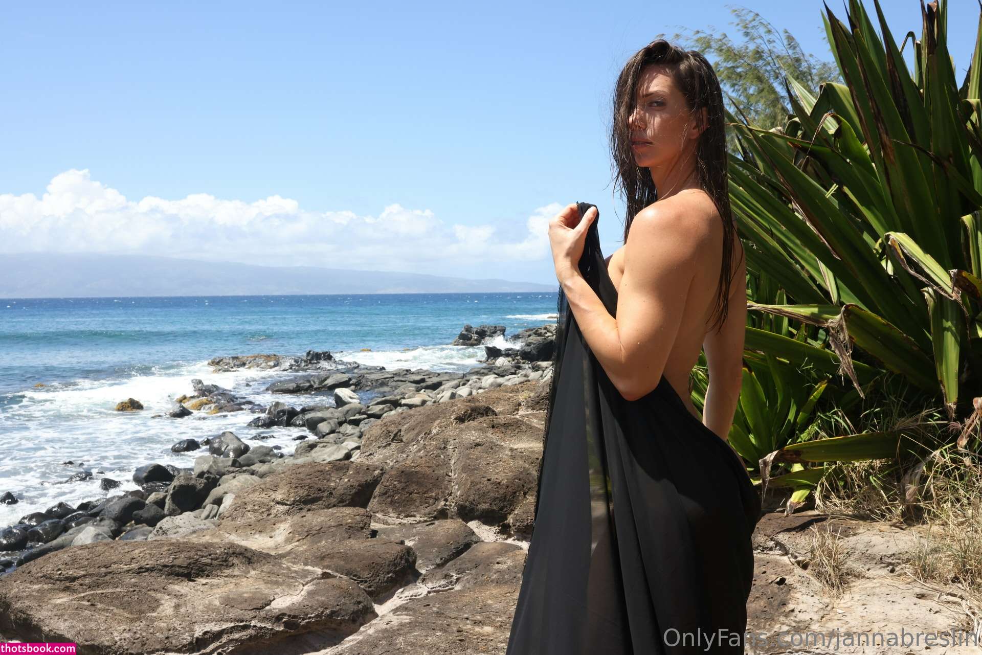 Janna Breslin Photo #32