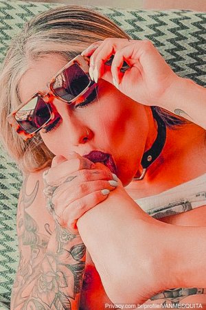 Vanessa Mesquita Photo #24