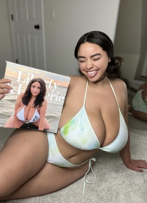 Libertyandlingerie Photo #8