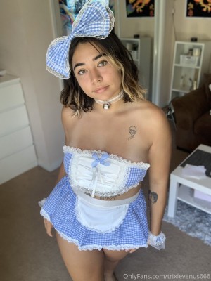 Trixievenus666 Photo #42