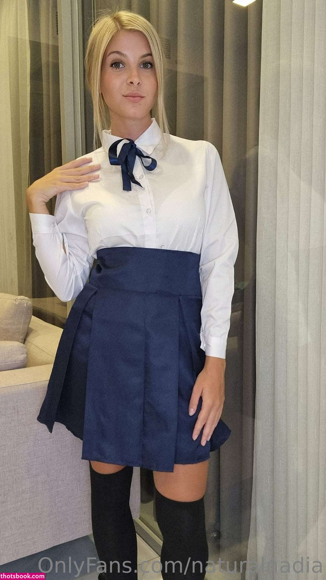 Natural Nadia Photo #15