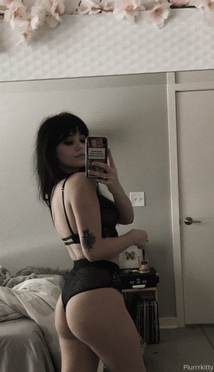 Claire Estabrook Photo #234