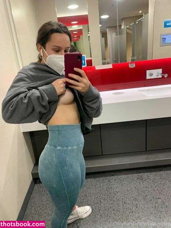 Laia Lopez Photo #26