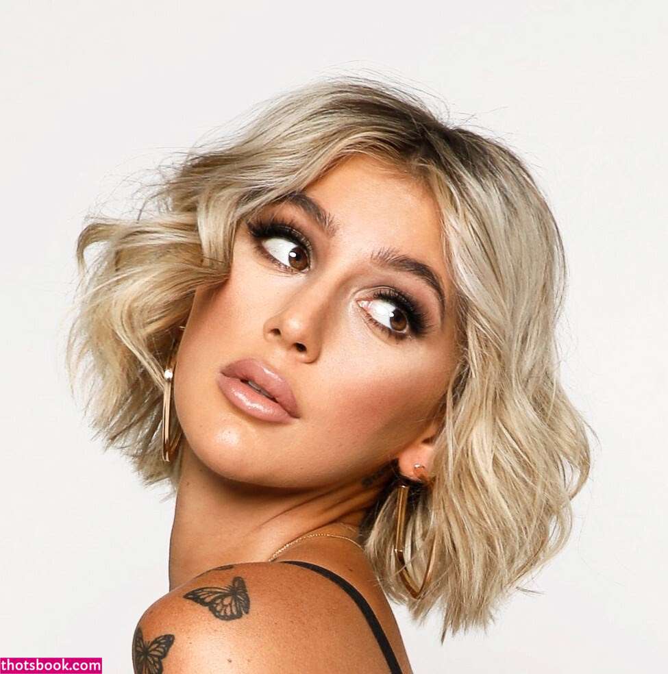 Zoe Consagra Photo #12