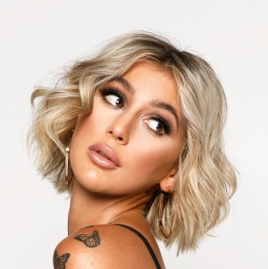 Zoe Consagra Photo #12