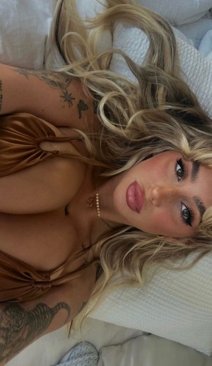 Zoe Consagra Photo #34