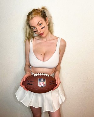 themaralyn Photo #11