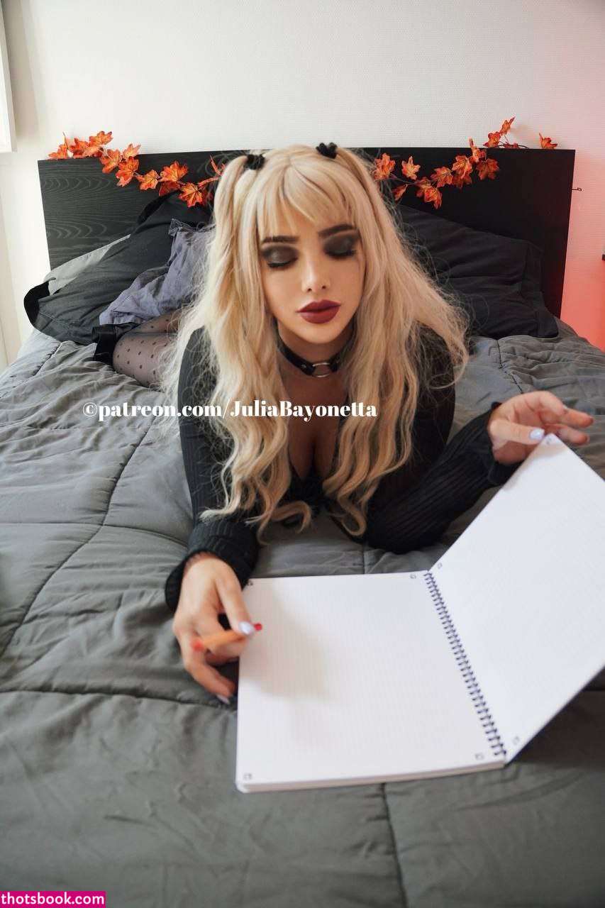 Julia Bayonetta Photo #7