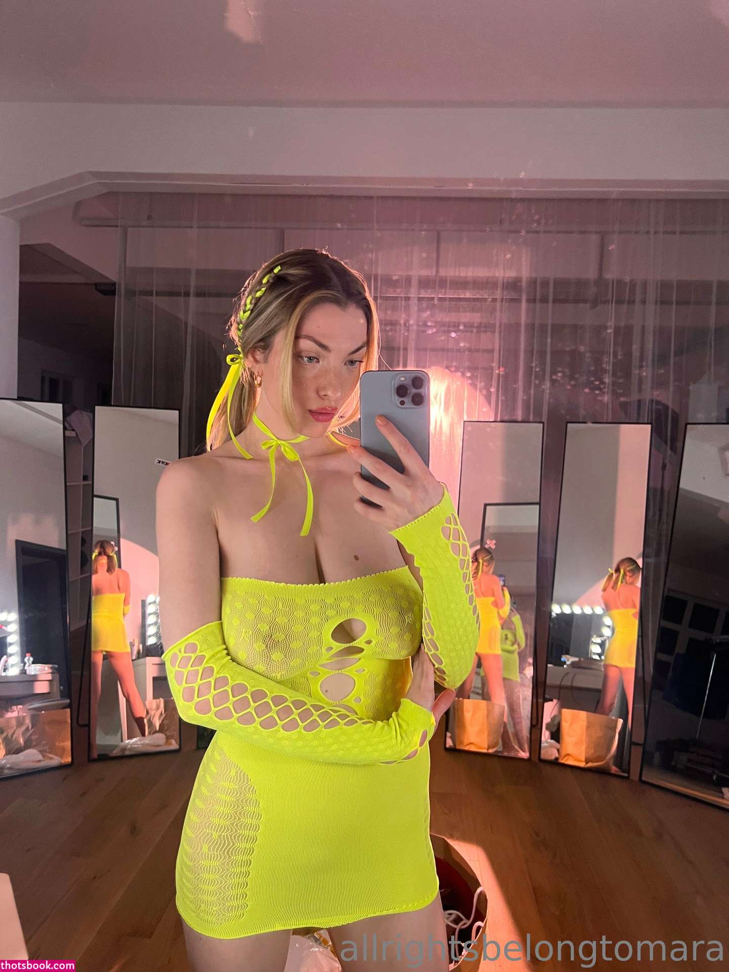 themaralyn Photo #124