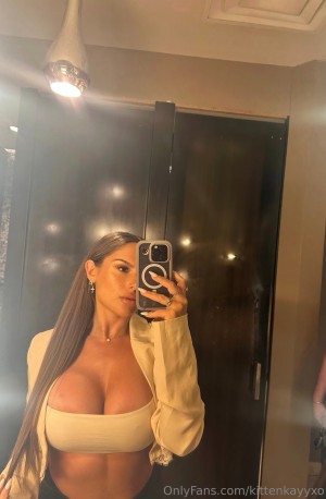 kittenkayyxo Photo #24