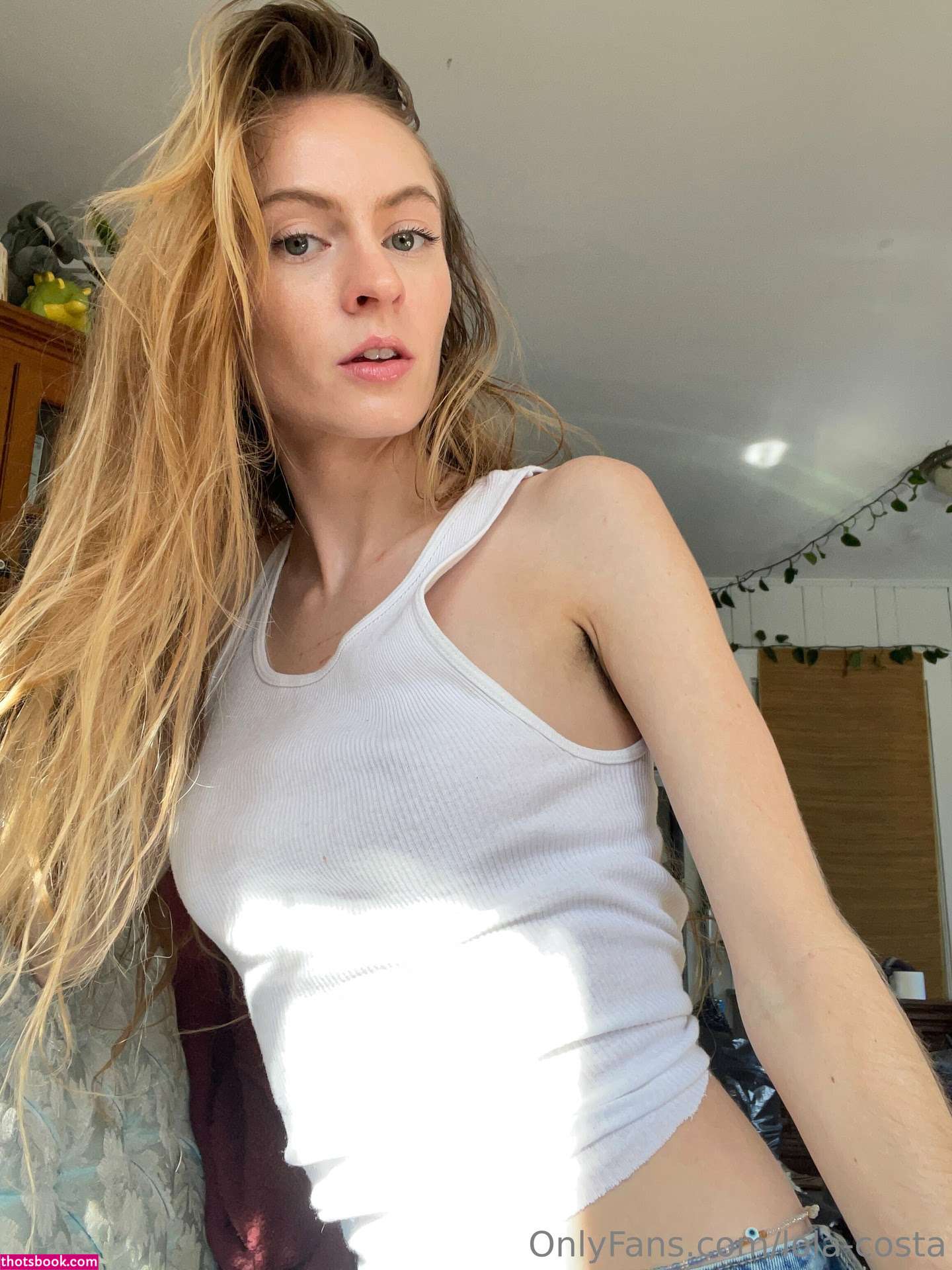 Lola Costa Photo #13