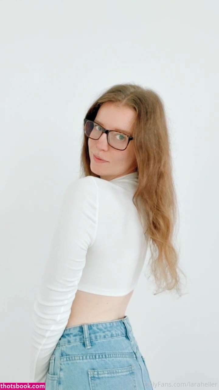 Laraheller Photo #71