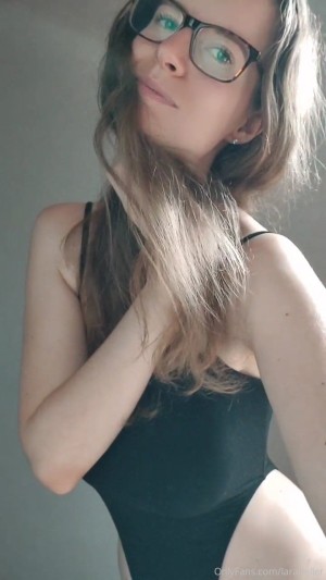 Laraheller Photo #39