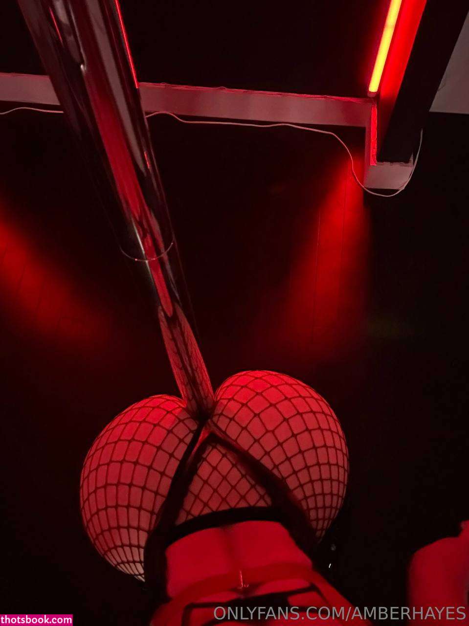 Amber Hayes Photo #15