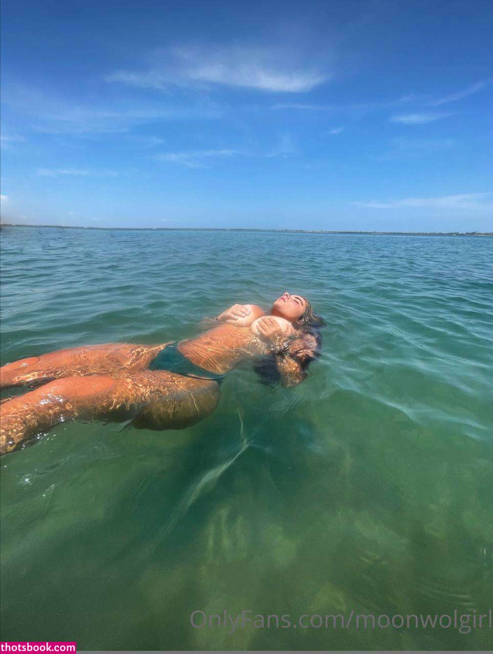moonwolgirl Photo #17