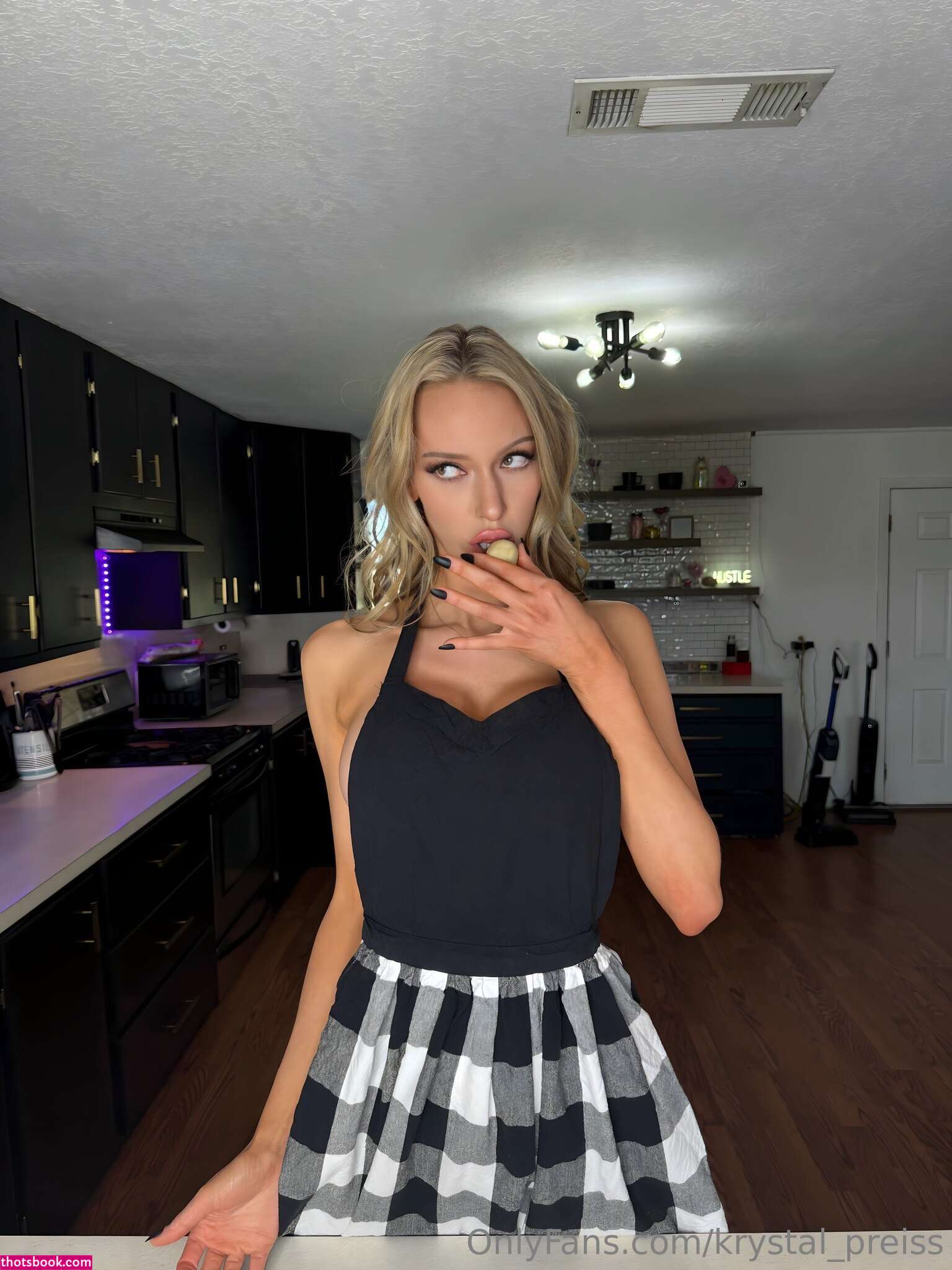 Krystal Preiss Photo #20