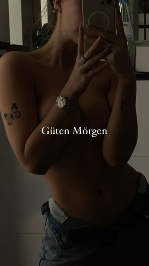 Ema Louise Photo #32