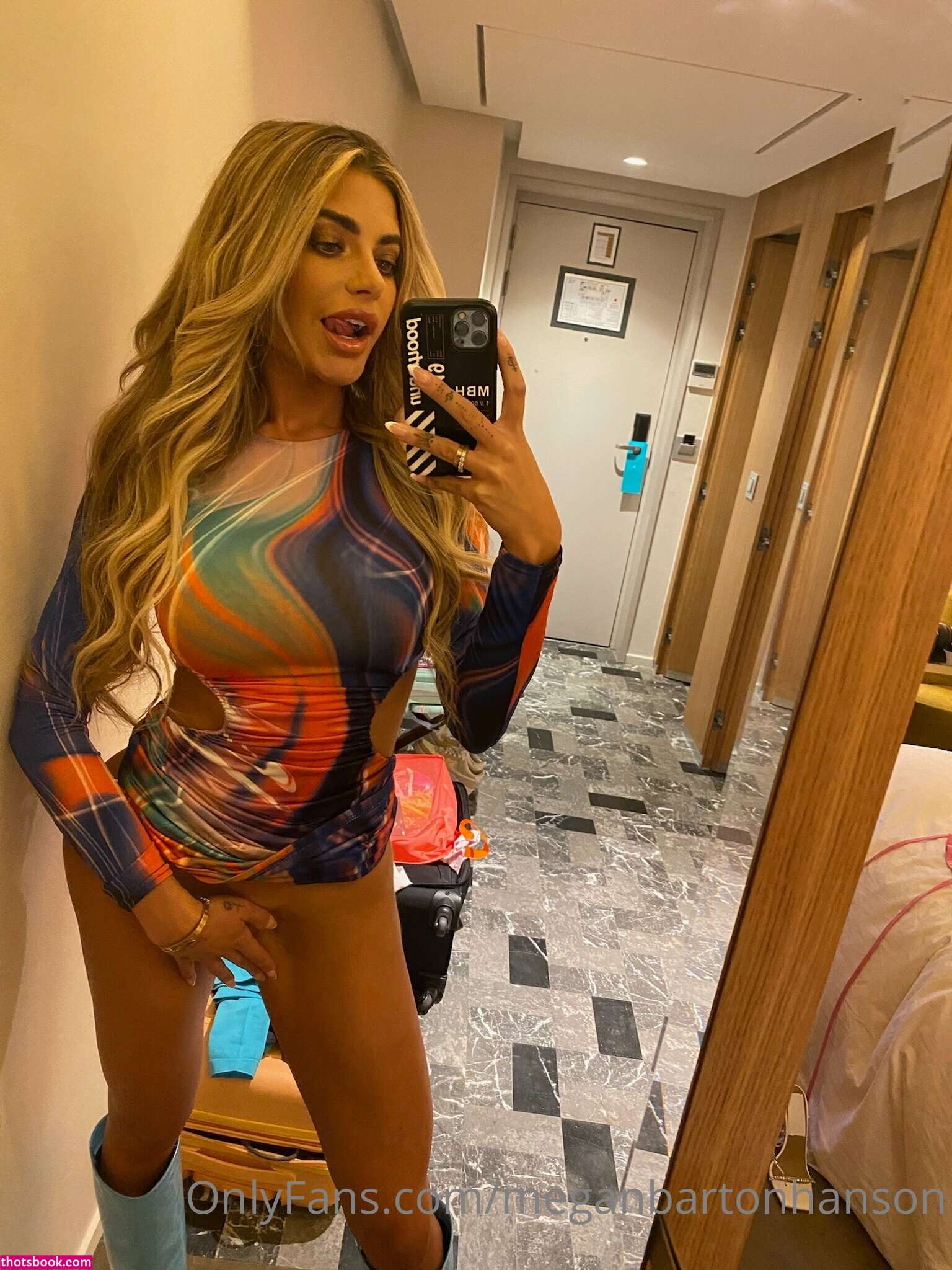 Megan Barton Hanson Photo #45