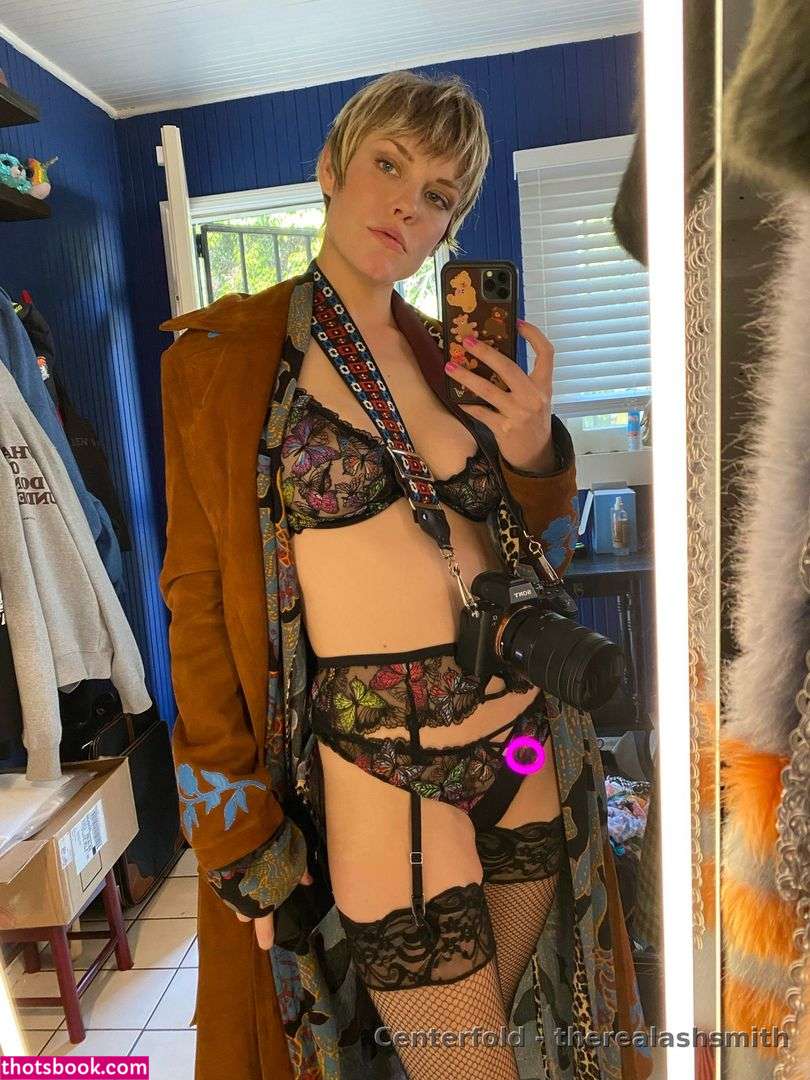 Ashley Smith Photo #25