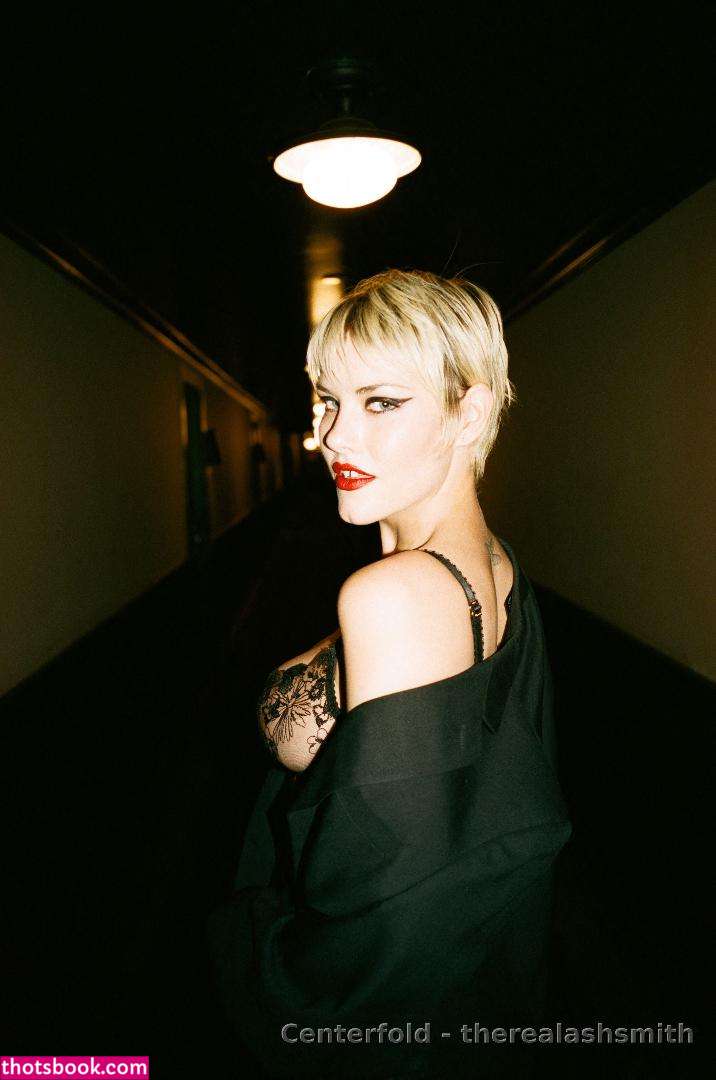 Ashley Smith Photo #32