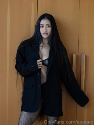 eyoung Photo #9