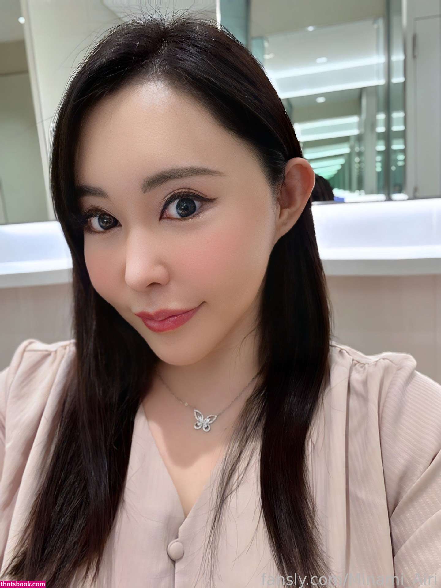 Minami Airi Photo #3