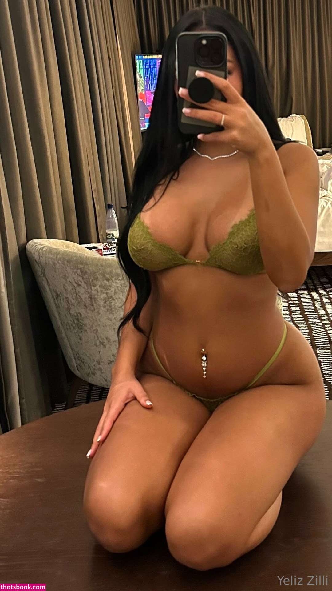 Yeliz Zilli Photo #11