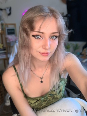 Revolvingrose Photo #110