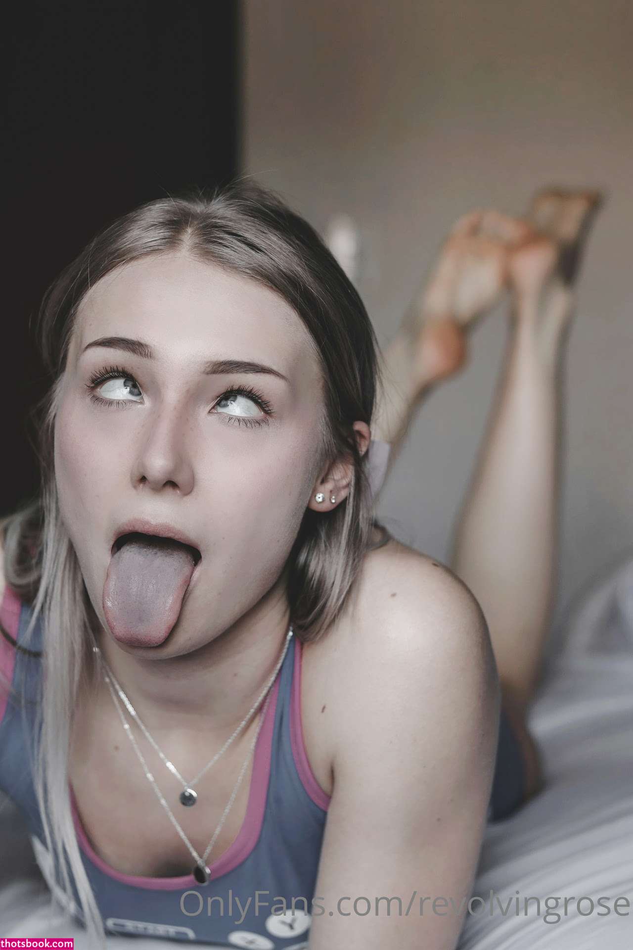 Revolvingrose Photo #222