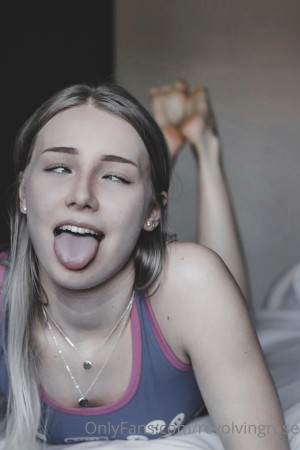 Revolvingrose Photo #221