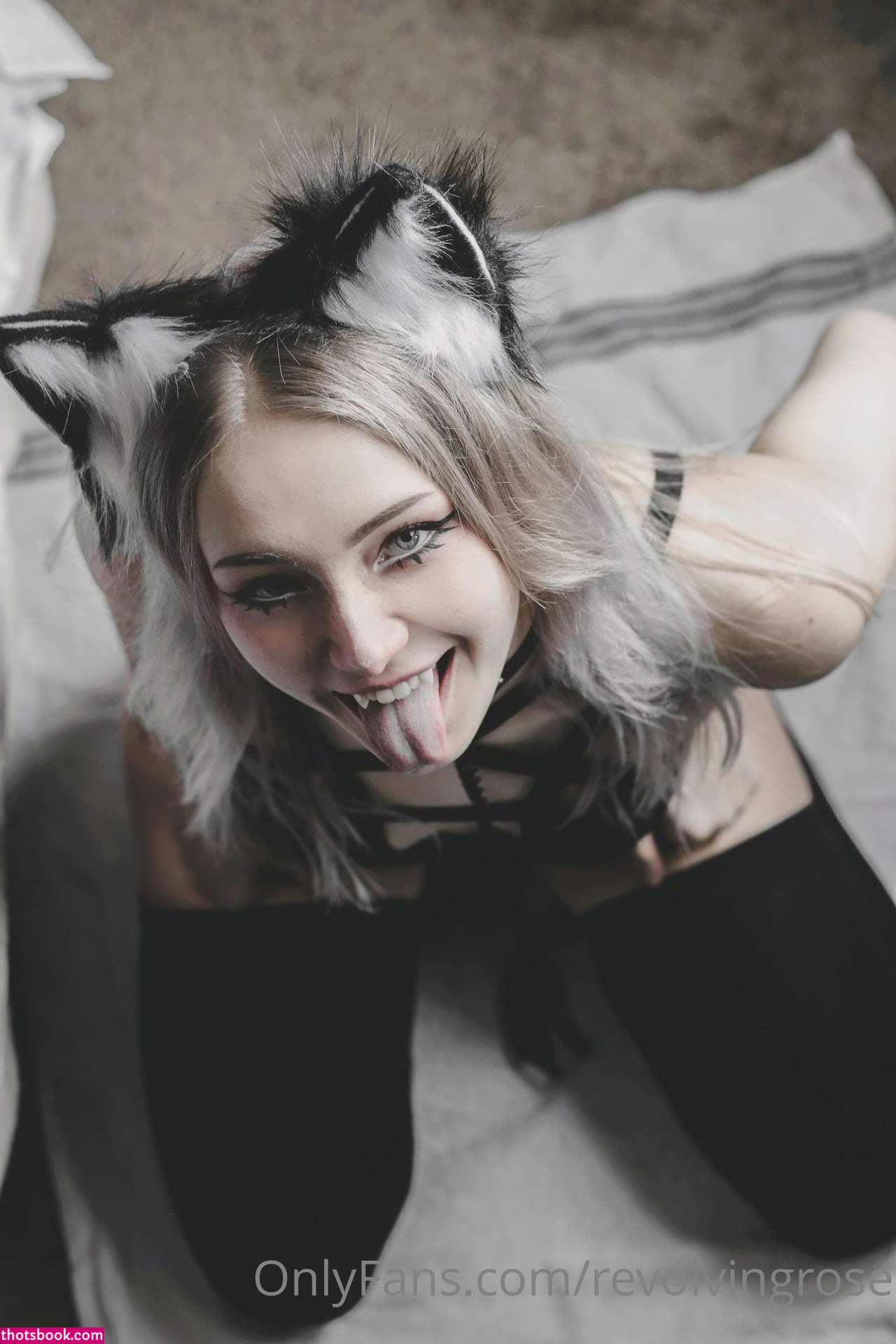 Revolvingrose Photo #244