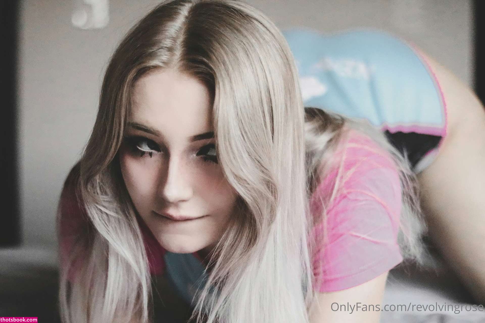 Revolvingrose Photo #258