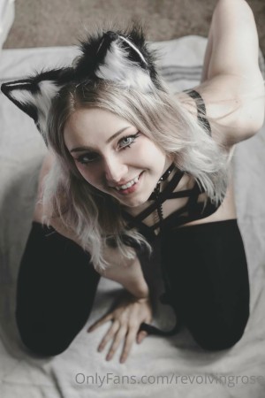 Revolvingrose Photo #232