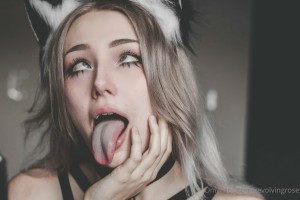 Revolvingrose Photo #260