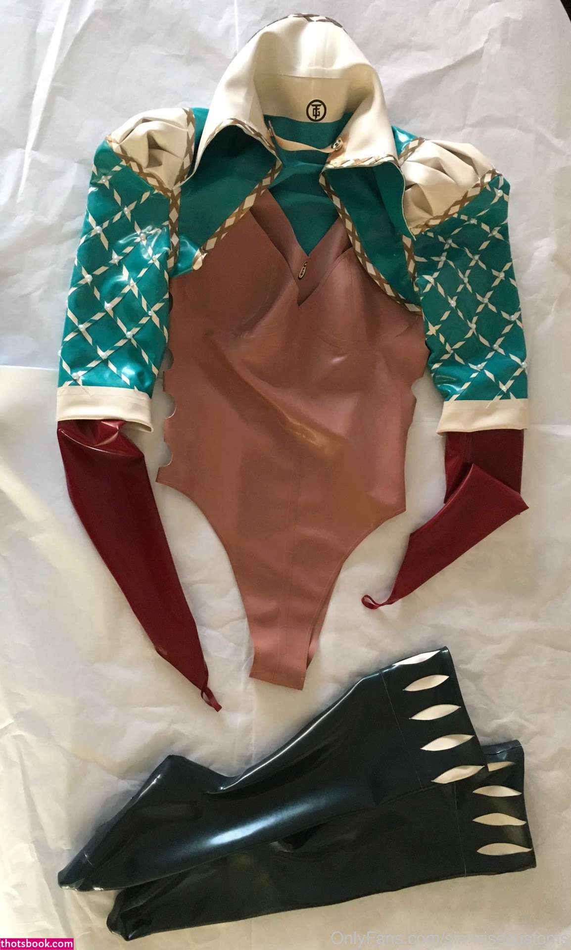 Alex Sim Wise Photo #32