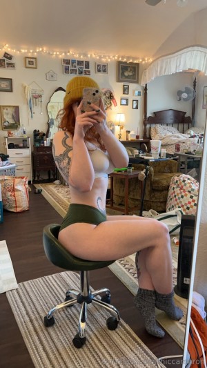 thiccameron Photo #40